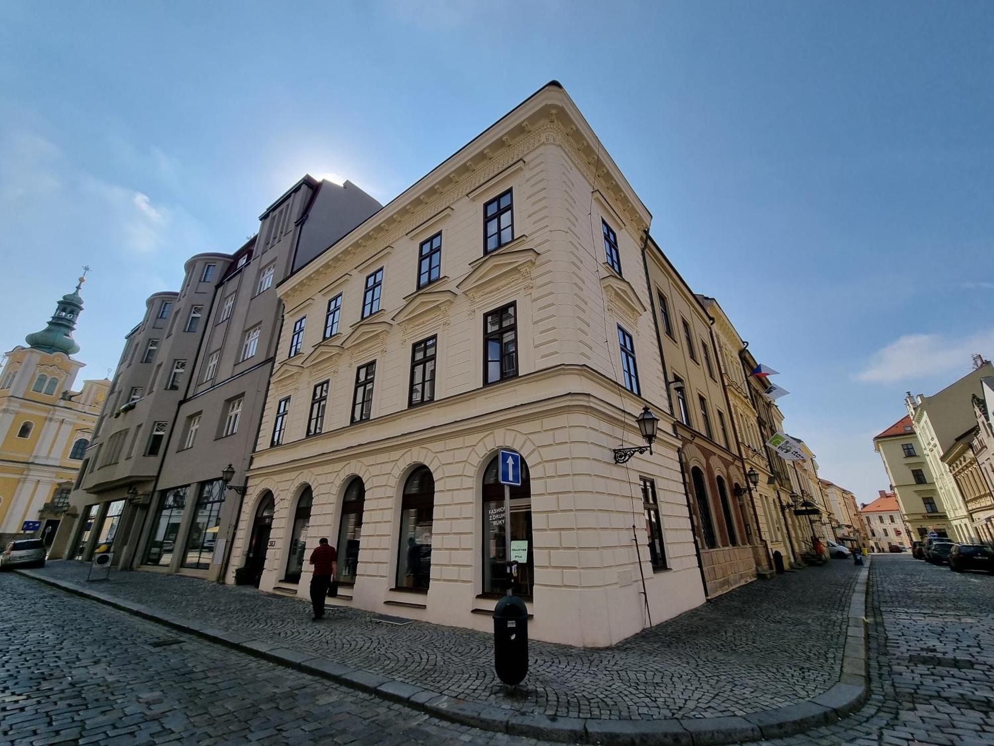 Moderni Podkrovni 2kk U Namesti S Klimatizaci